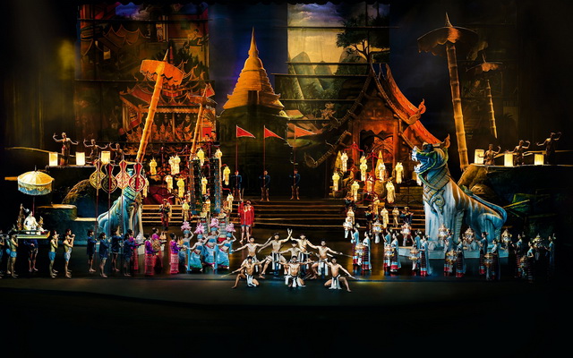 16 siam niramit show