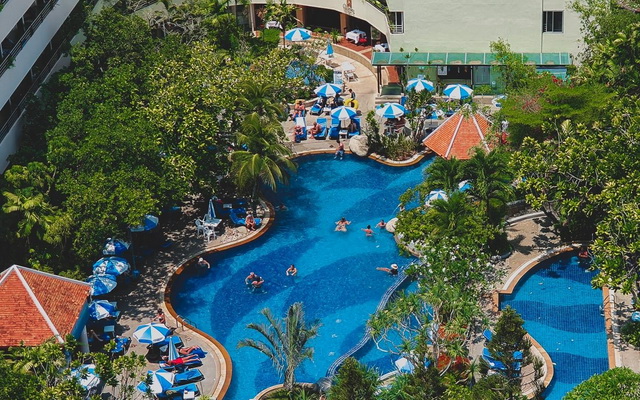 22 royal paradise photo